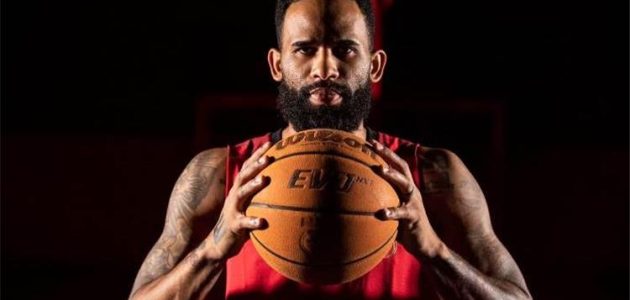 منها الراتب.. والتر هودج يُعلن الأسباب الكاملة لرحيله عن الأهلي